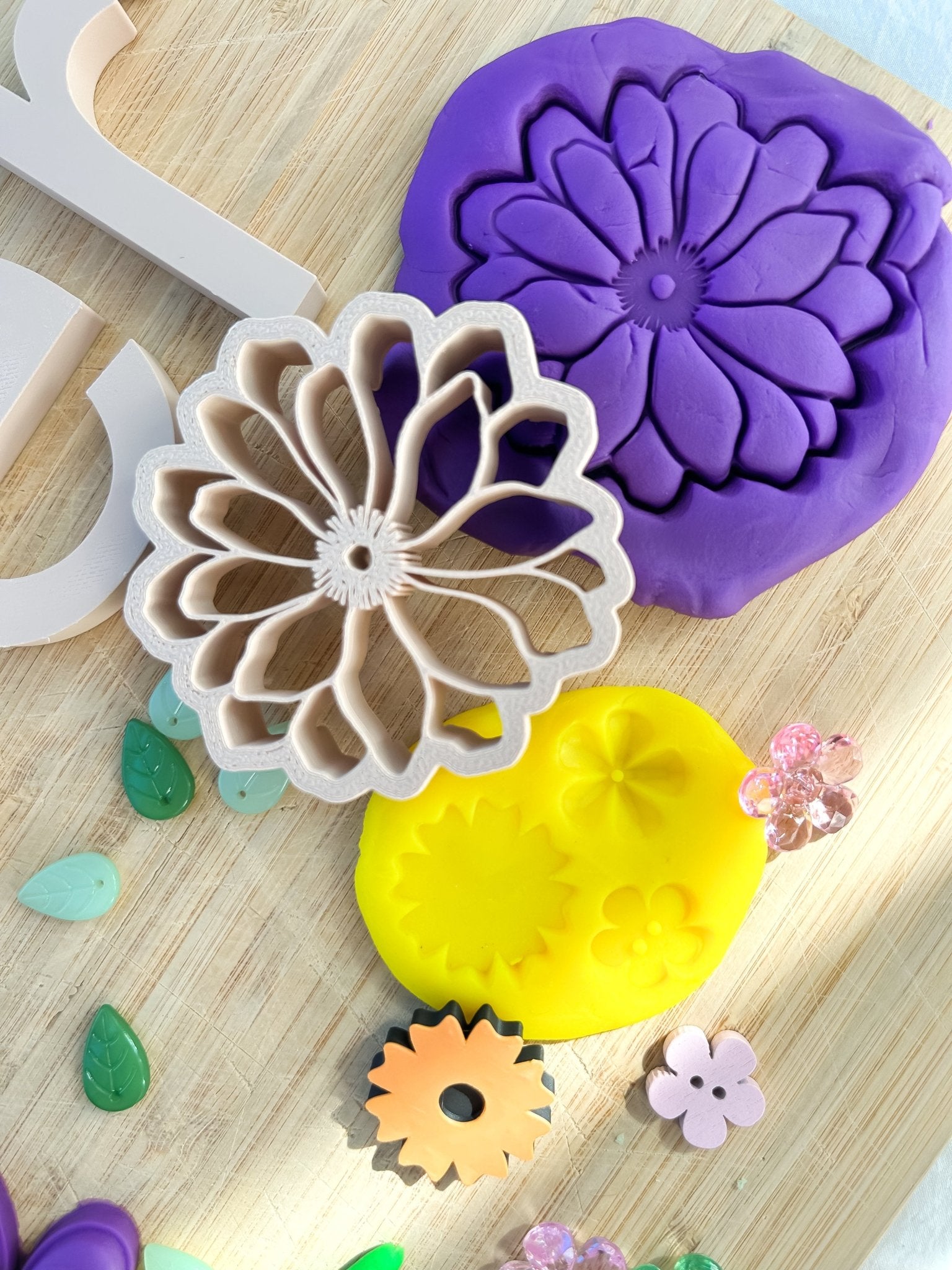 Flower 1 Counters || Loose Parts - CJECOPLAY Inc.