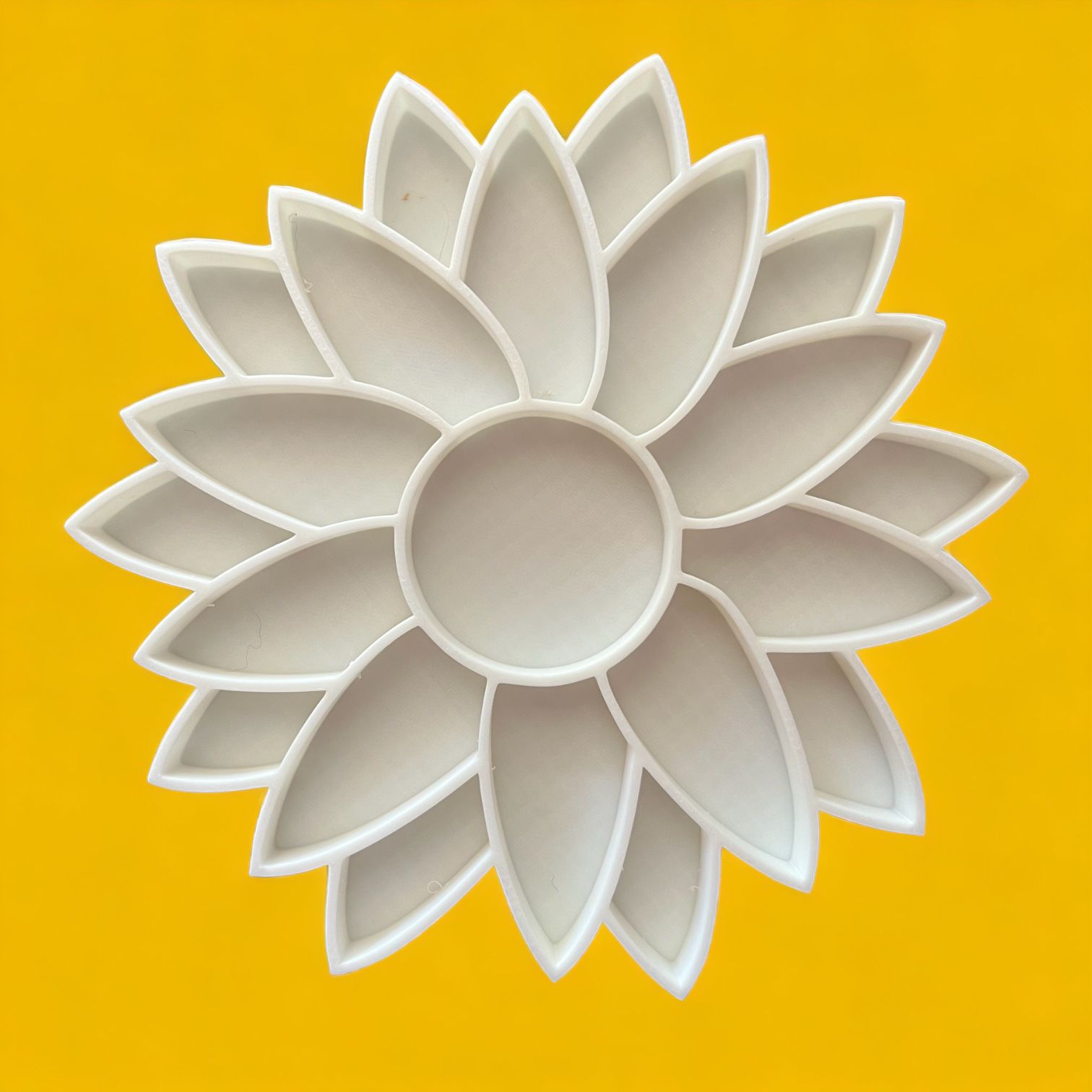 Sunflower EcoTray - CJECOPLAY Inc.